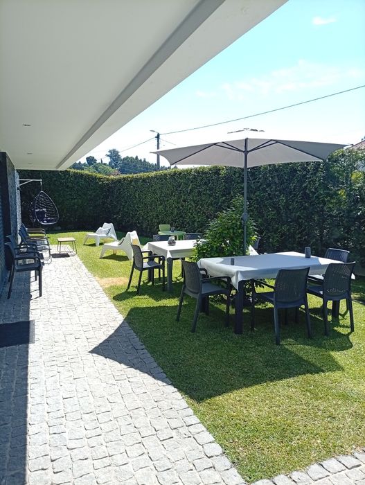Aluguer de salão de festas Guimarães 130m2 /zona de jogos /jardim 120m