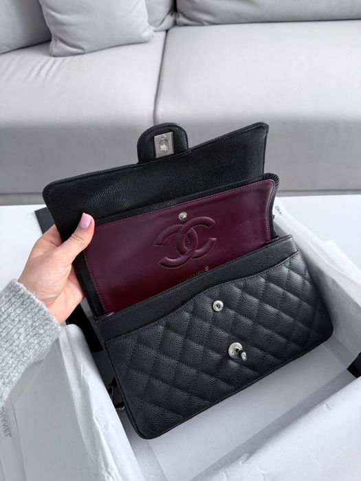 Шкіряна сумка у стилі Chanel Classic