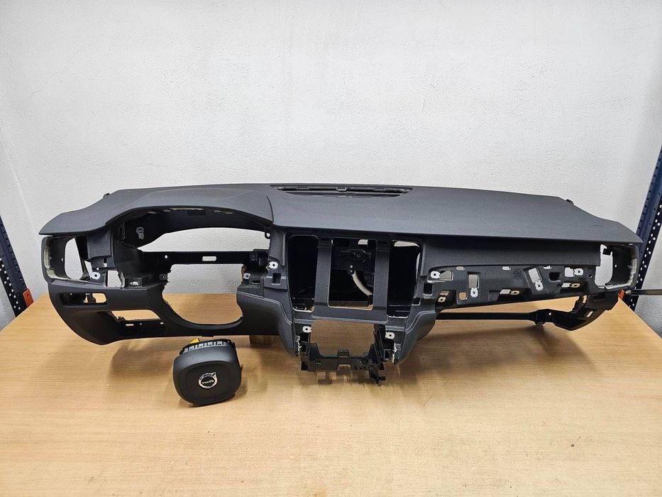 deska rozdzielcza volvo s90 v90 v90 cross country 2016-2024 31688125 orygin