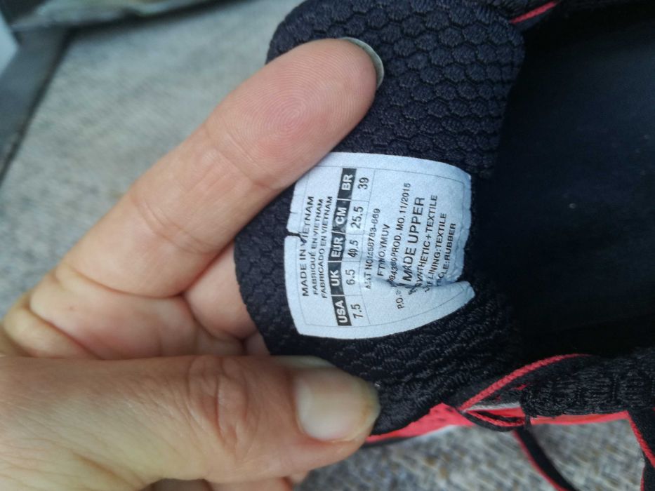 Tênis sapatilhas com atacador Under Armour Bandit