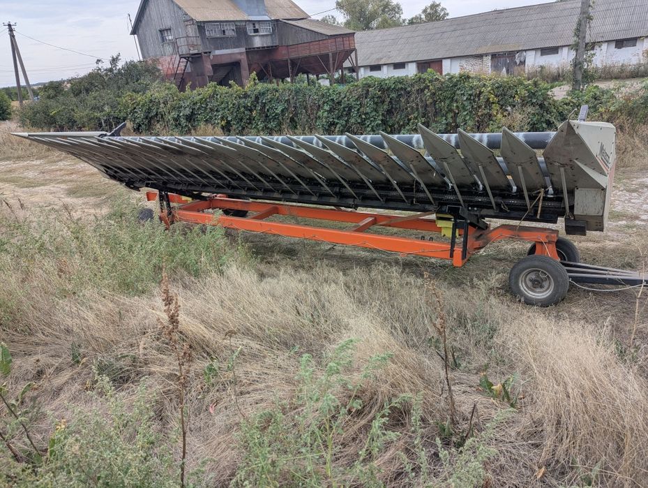 Жатка для збирання соняшнику Maizco