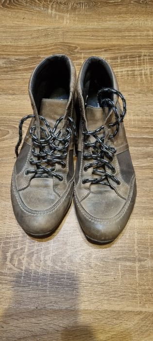 Кожаные демисезонные  ботинки