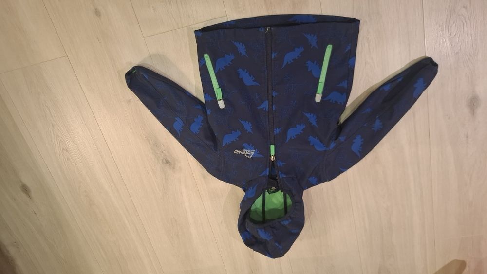 Kurteczka softshel C&A dla chłopca rozmiar 98cm