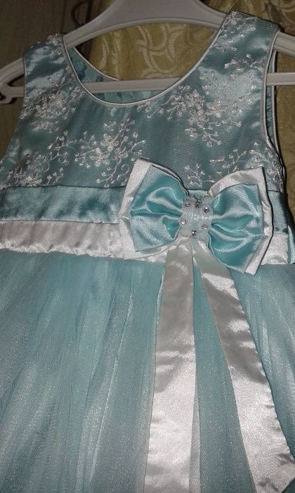 Нарядное пышное платье