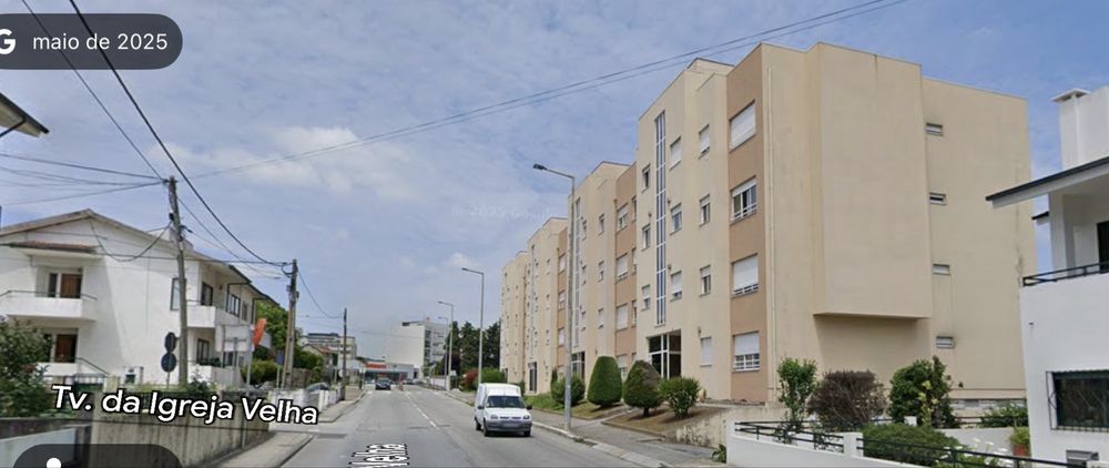 T3 centro de Paredes, perto da estação