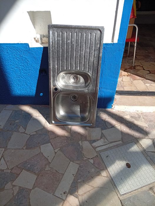 Lavatório em inox