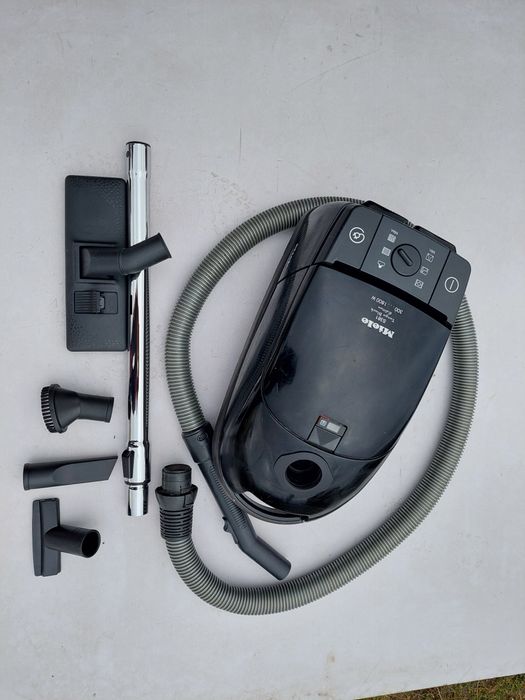 Odkurzacz miele Tango black