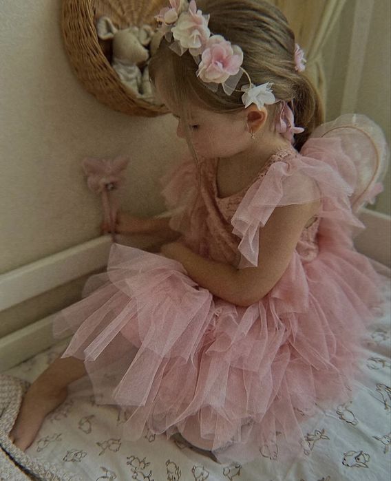 Святкова сукня 3-4 рочки