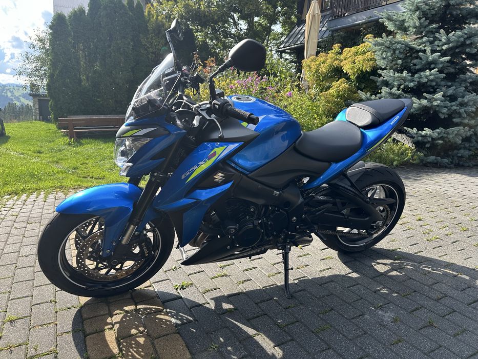 Sprzedam suzuki GSX-s 1000. Stan idealny, niski przebieg.