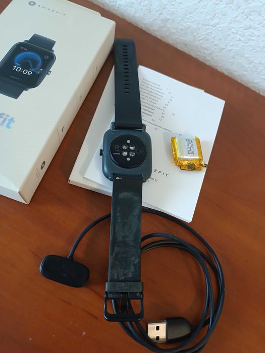 Смарт часы Amazfit Bip U.
