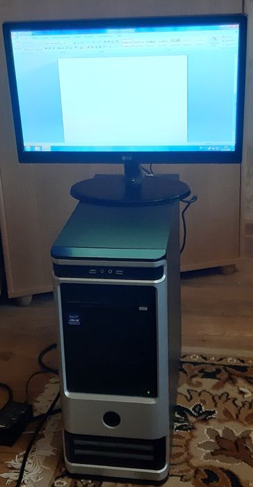 Продам комп'ютер Asus з монітором LG, тільки диск С