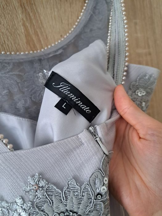 Sukienka maxi szaro-srebrna wieczorowar r.M/L