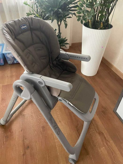 Дитячий стільчик для годування Chicco Polly Magic Relax