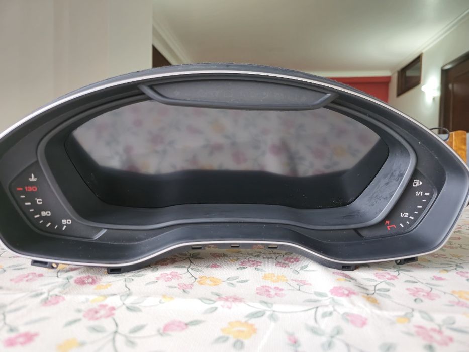 Quadrante digital Audi a4 b9 2.0 tdi