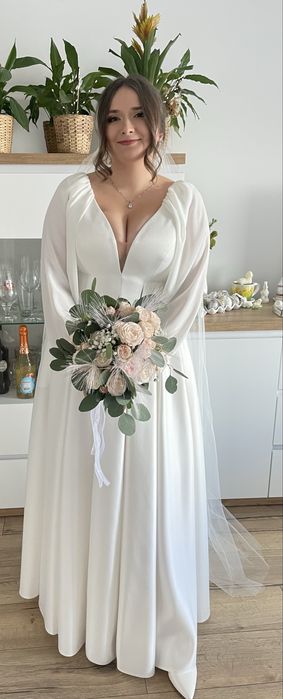 Suknia ślubna - duży biust, mały obwód, odpinane rękawki