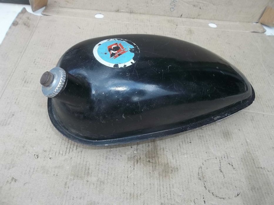Бензобачок капля мопеди Рига13,Гауя,в902,Львовянка,зіф77