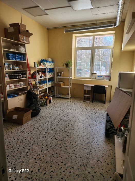 сдам свое нежилое помещение под магазин. аптеку . м.Позняки