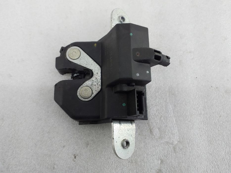 Fechadura / fecho da mala OPEL Corsa D Van