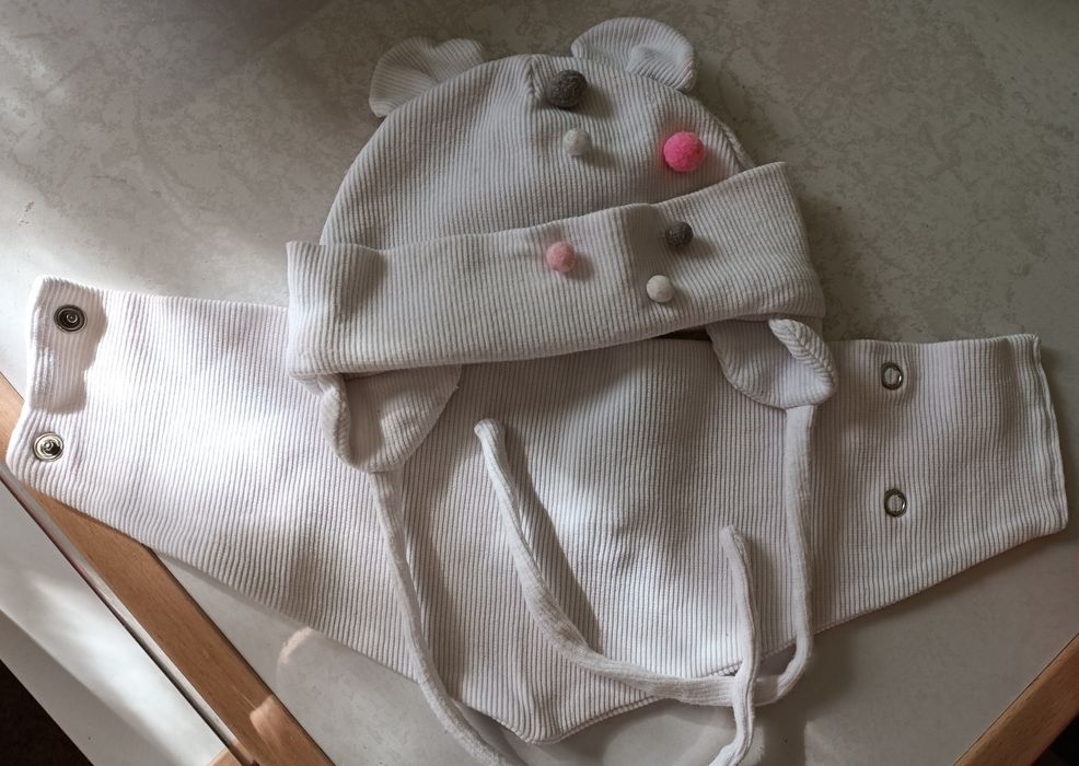 Демісезонна шапочка для новонароджених зі снудом