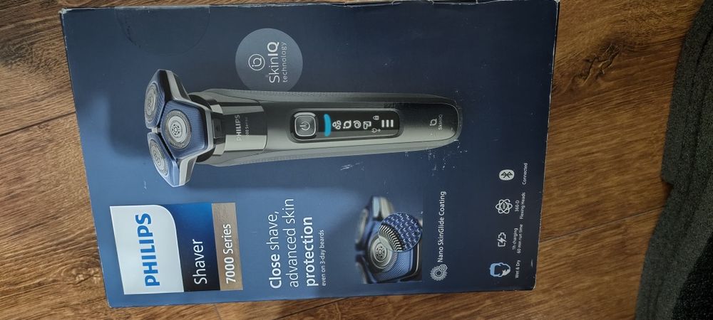Бритва Phillips shaver 7000 series  skin IQ 7886