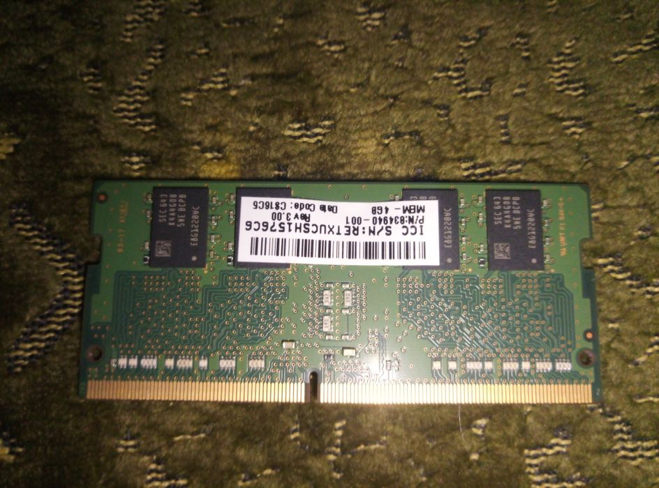 Память 4GB тип  DDR4 Samsung для ноутбука неттопа нетбука 
Мини ПК .
В
