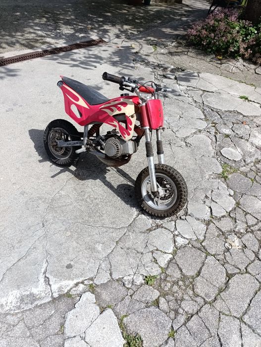 Bicicletas e mini moto