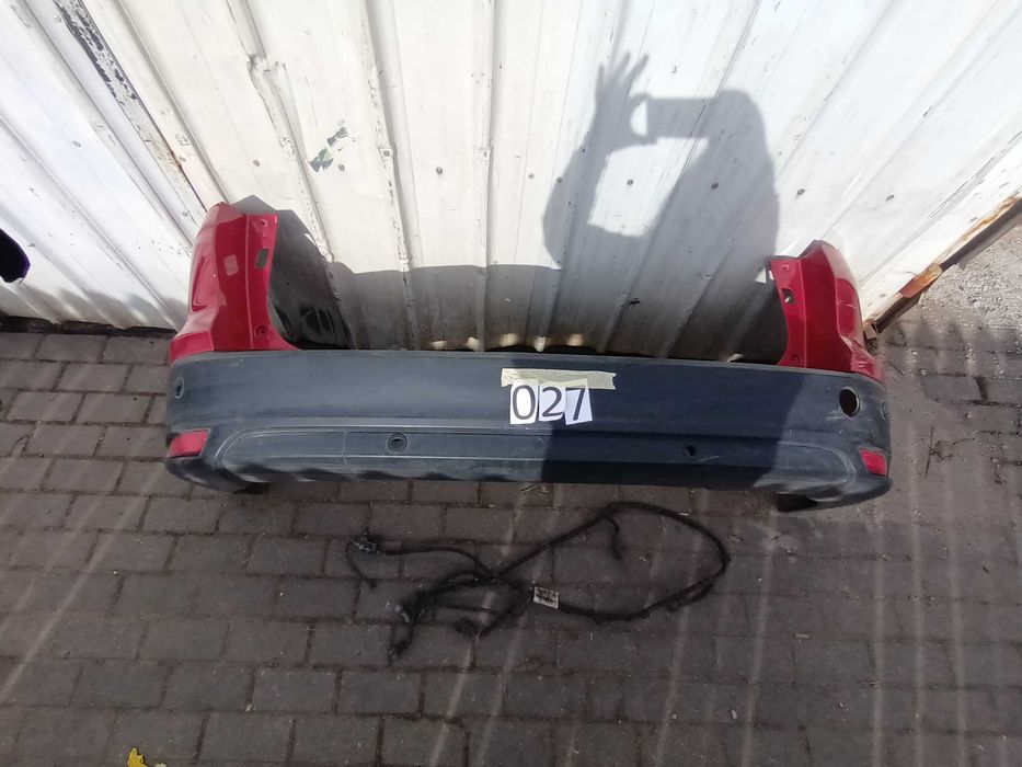 Zderzak tył Ford Fokus Kombi z pdc