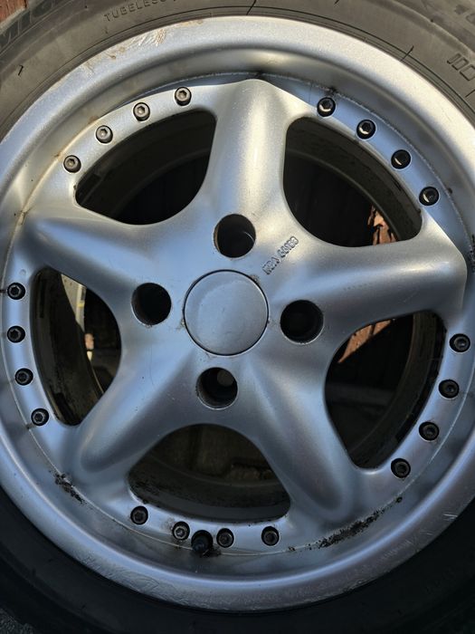 Felgi aluminiowe z oponami zimowymi R15