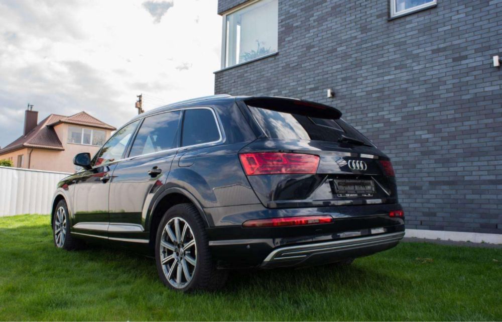 Audi Q7 - 3.0 diesel - hibrido 386 HP - aceito TROCA