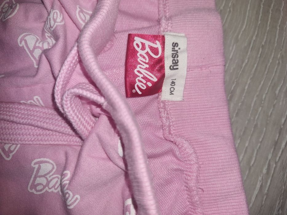 Dres Barbie puder róż