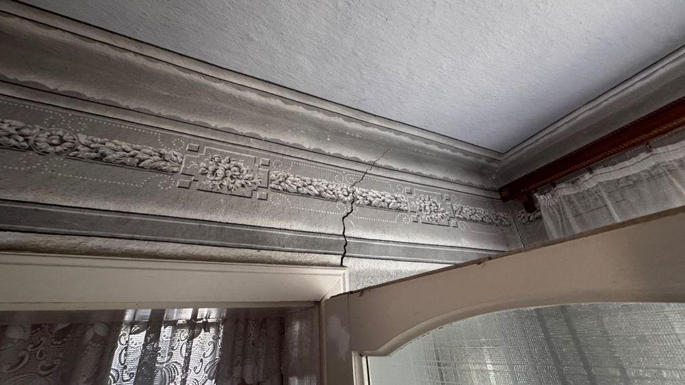 Продам цегляний будинок 80 соток