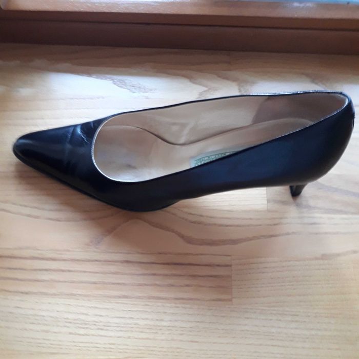 Туфли с удлиненным носком 37,5-38 размера