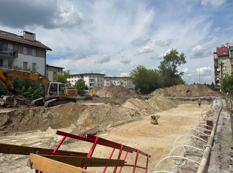 Wykopy prace ziemne utwardzenia wyburzenia wywóz ziemi
