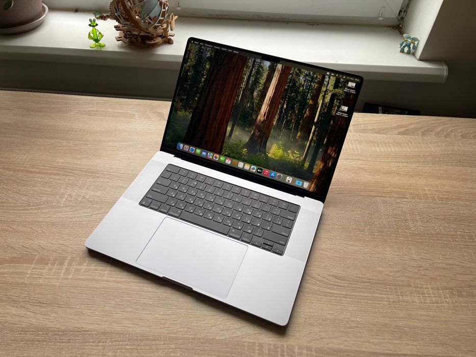 MacBook Pro 16' 2021р. M1 Max / 32 GPU / 64Gb RAM_2000gb SSD_41 цикл