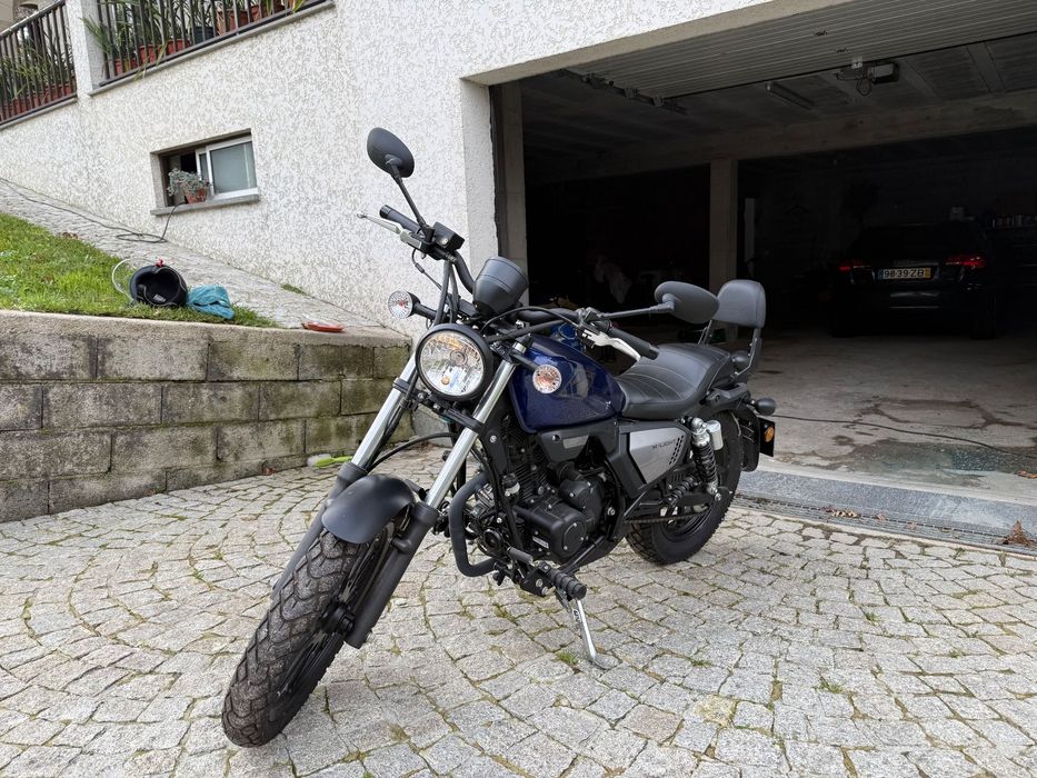 Mota 125cc chopper 246km como nova