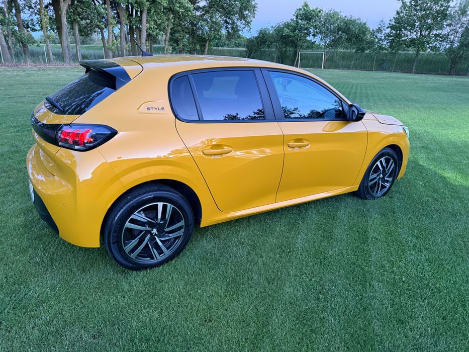 Peugeot 208 2023