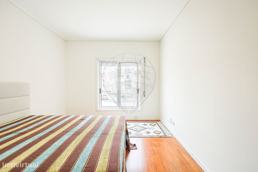 Apartamento T4 para arrendamento