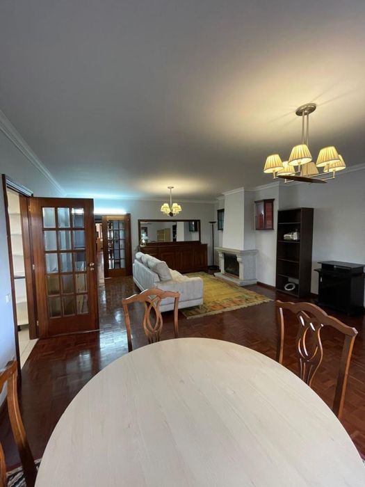 Apartamento t3 pedrouços aluguer