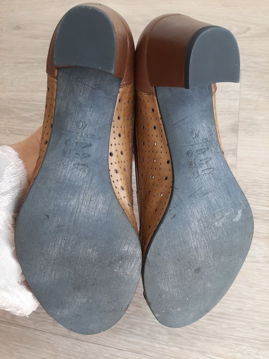 Sapatos castanhos de salto nr. 40