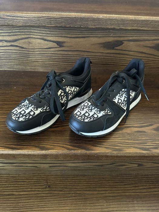 39-40 Женские кроссовки.