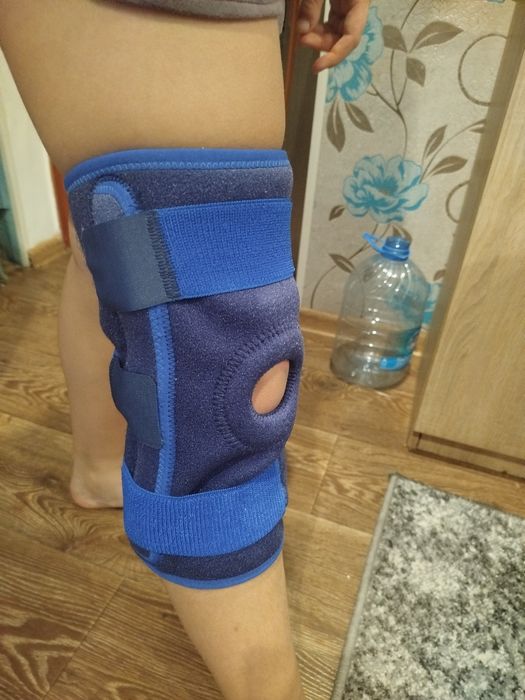 Корсет-стабілізатор на коліно Варітекс