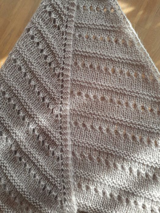 Бактус-шаль ручної роботи