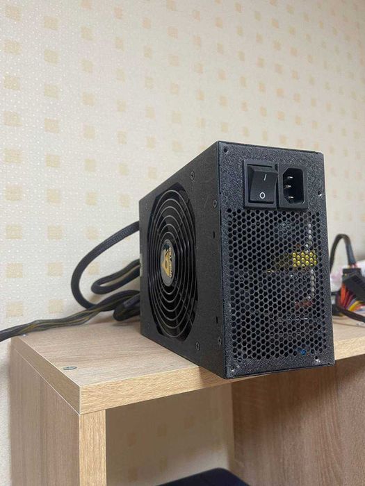 Продам Блок живлення Chiftec GPS-1250C Gold 1250ватт игрвоой блок питания