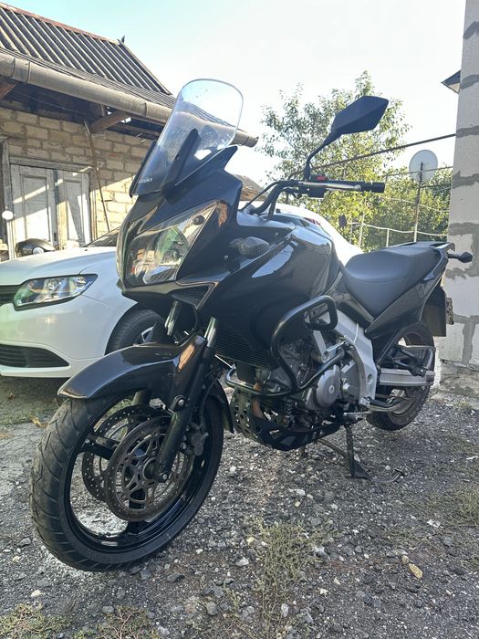 Продам SUZUKI V-STRON 650