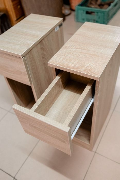 Conjunto de 2 mesas de cabeceira