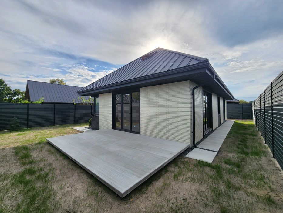 Від забудовника! Продам будинок, газ, світло, вода. Телефонуйте.