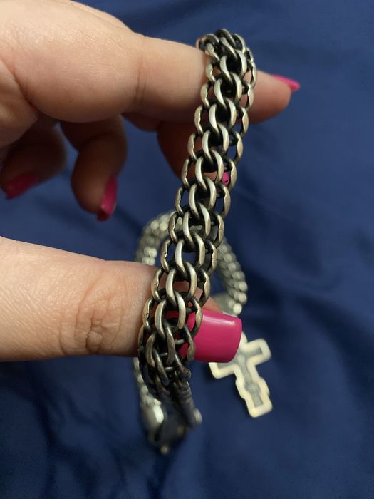 Срібний ланцюжок з хрестом. Вага 137 грамм. Торг.