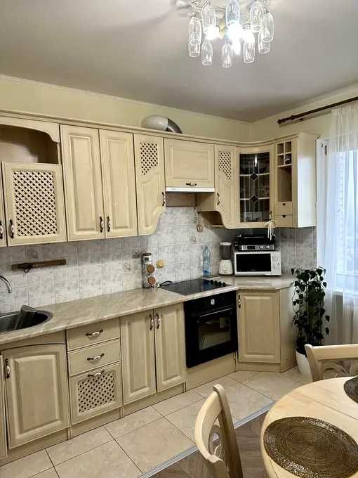 Світла 3к кв. вул. Тетяни Яблонської 6 м.Шулявська Індустріальний міст