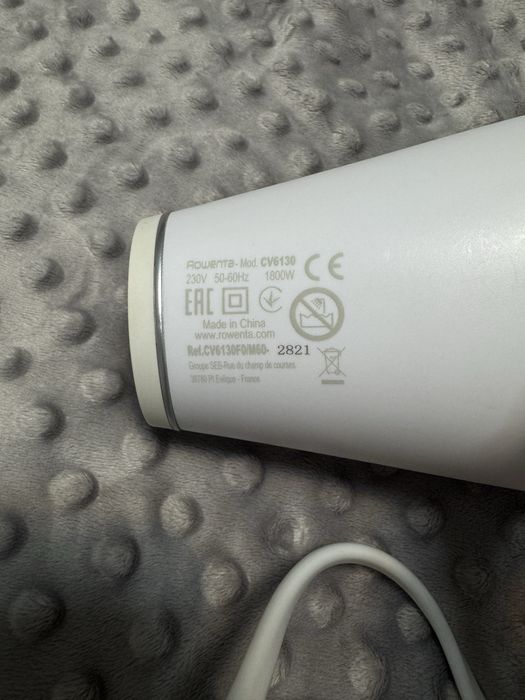 Фен Rowenta Ionic Booster 2400 Effiwatts