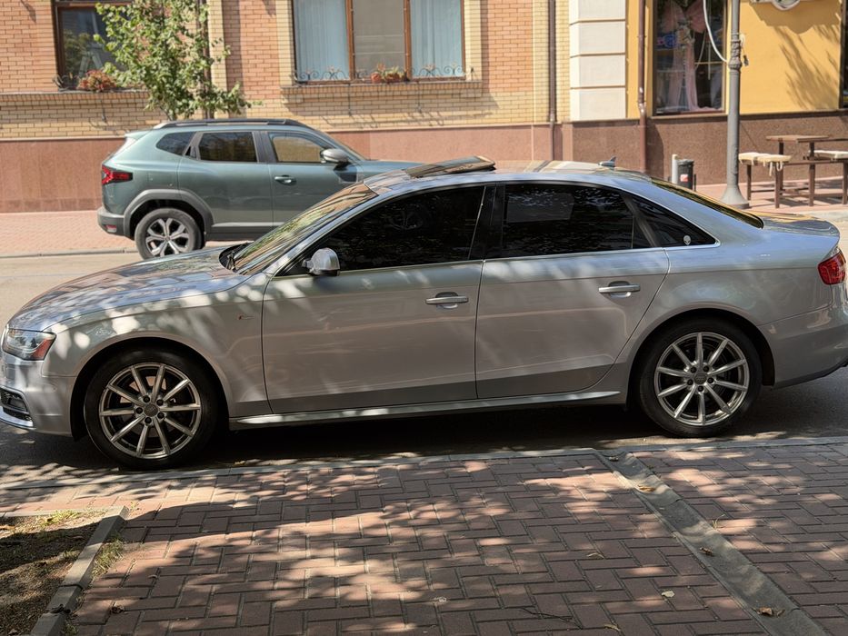 Audi a4 b8 2014 року